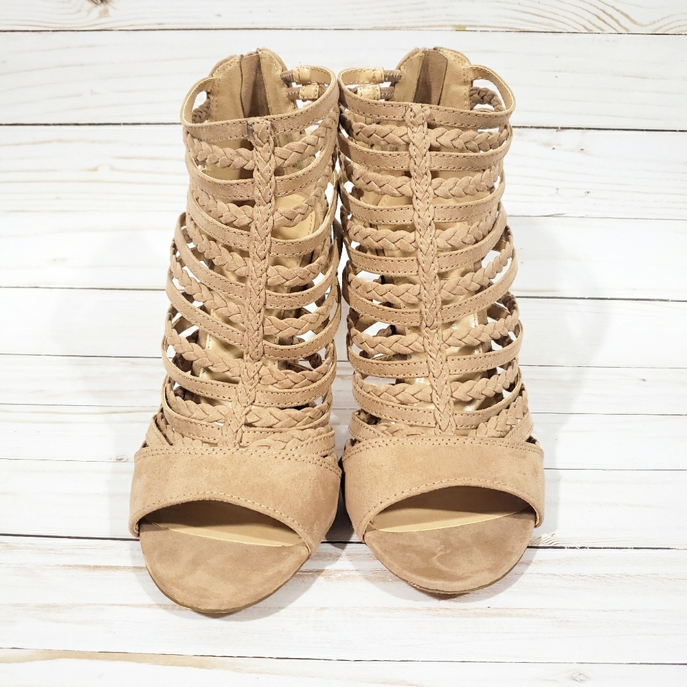 NEW!! LC Lauren Conrad Spumoni Heels Size 9